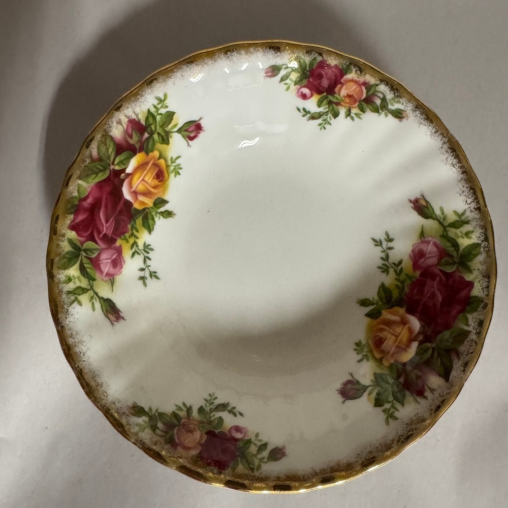 Royal‎ Albert Old Country Roses Small Fruit Dessert Bowl Bone China England 1962